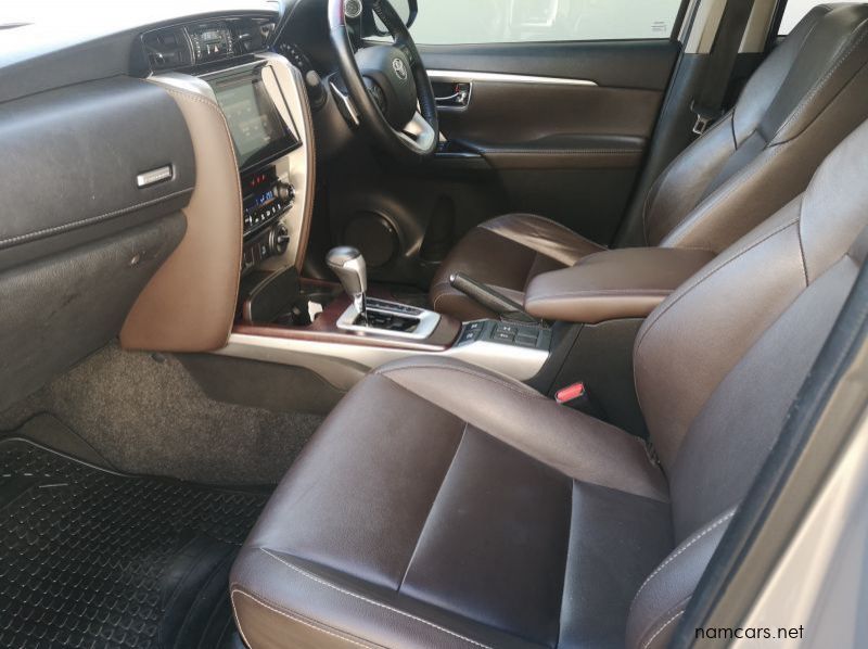 2018 Toyota FORTUNER 2.8 4X4 AT pictures