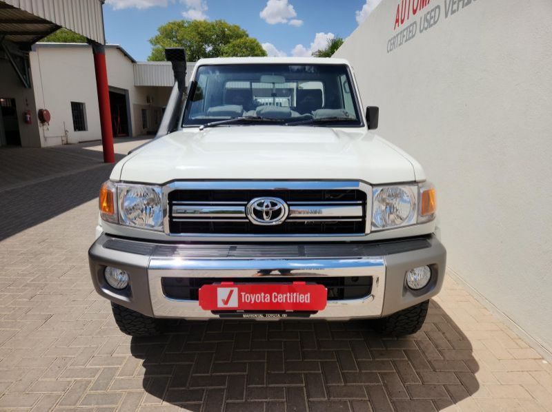 2022 Toyota Land Cruiser SC 4.0 Petrol V6 pictures