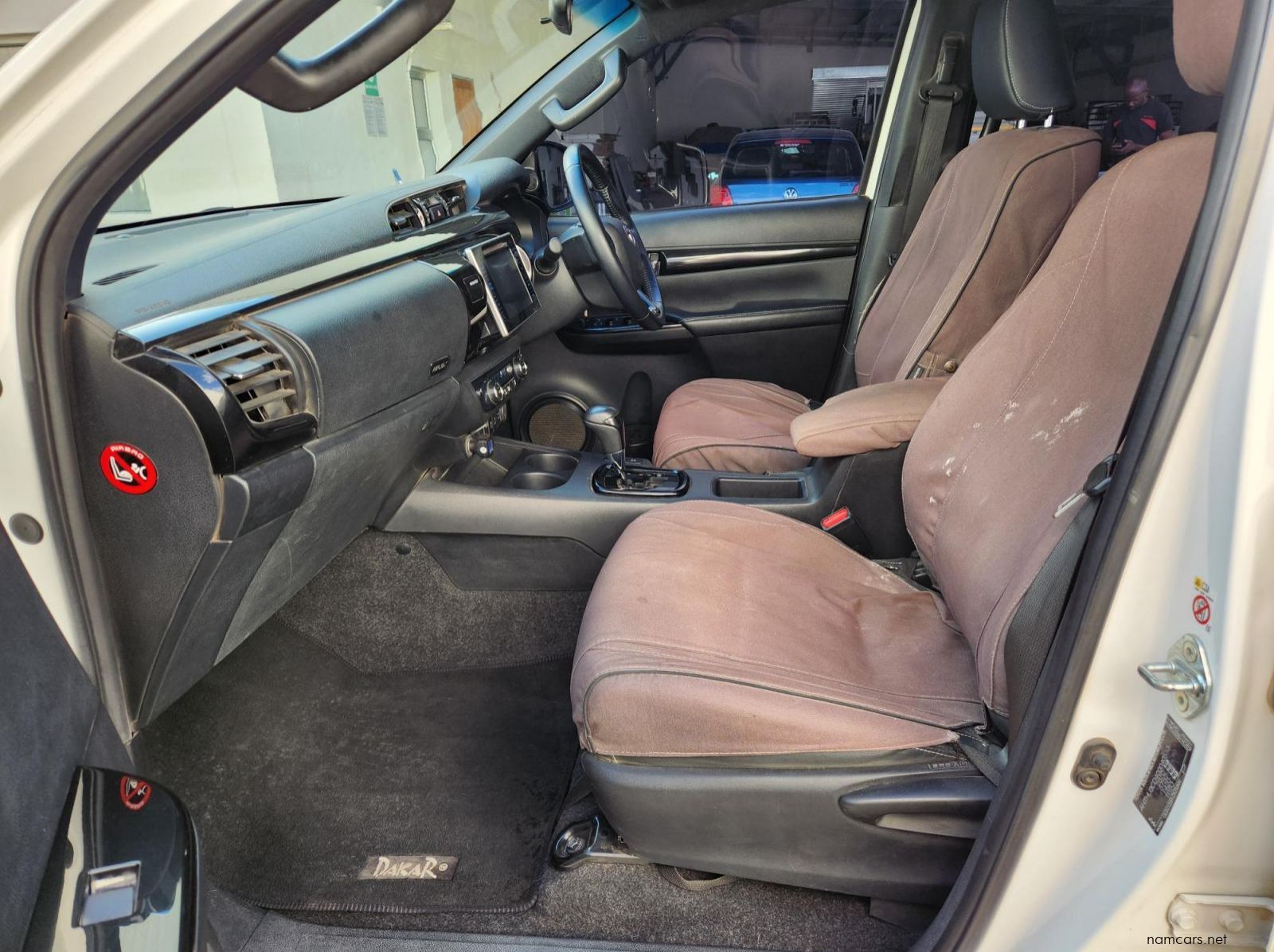 2018 Toyota Hilux DC 4.0 V6 4x4 Dakar AT pictures