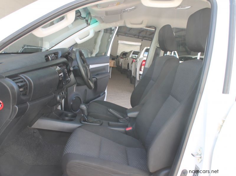 2019 Toyota 2019 Hilux DC 2.4GD6 4x4 SRX AT pictures