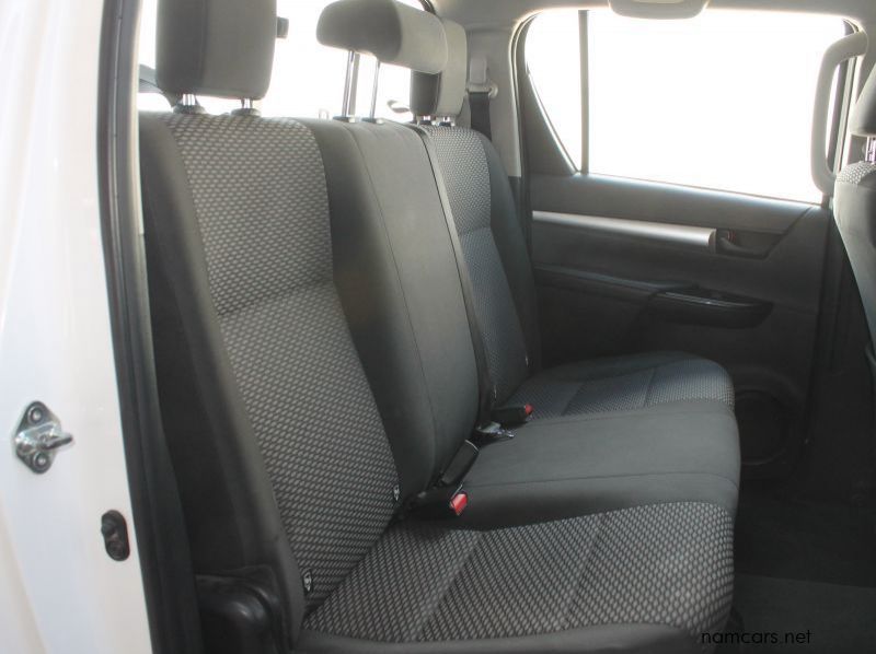 2019 Toyota 2019 Hilux DC 2.4GD6 4x4 SRX AT pictures