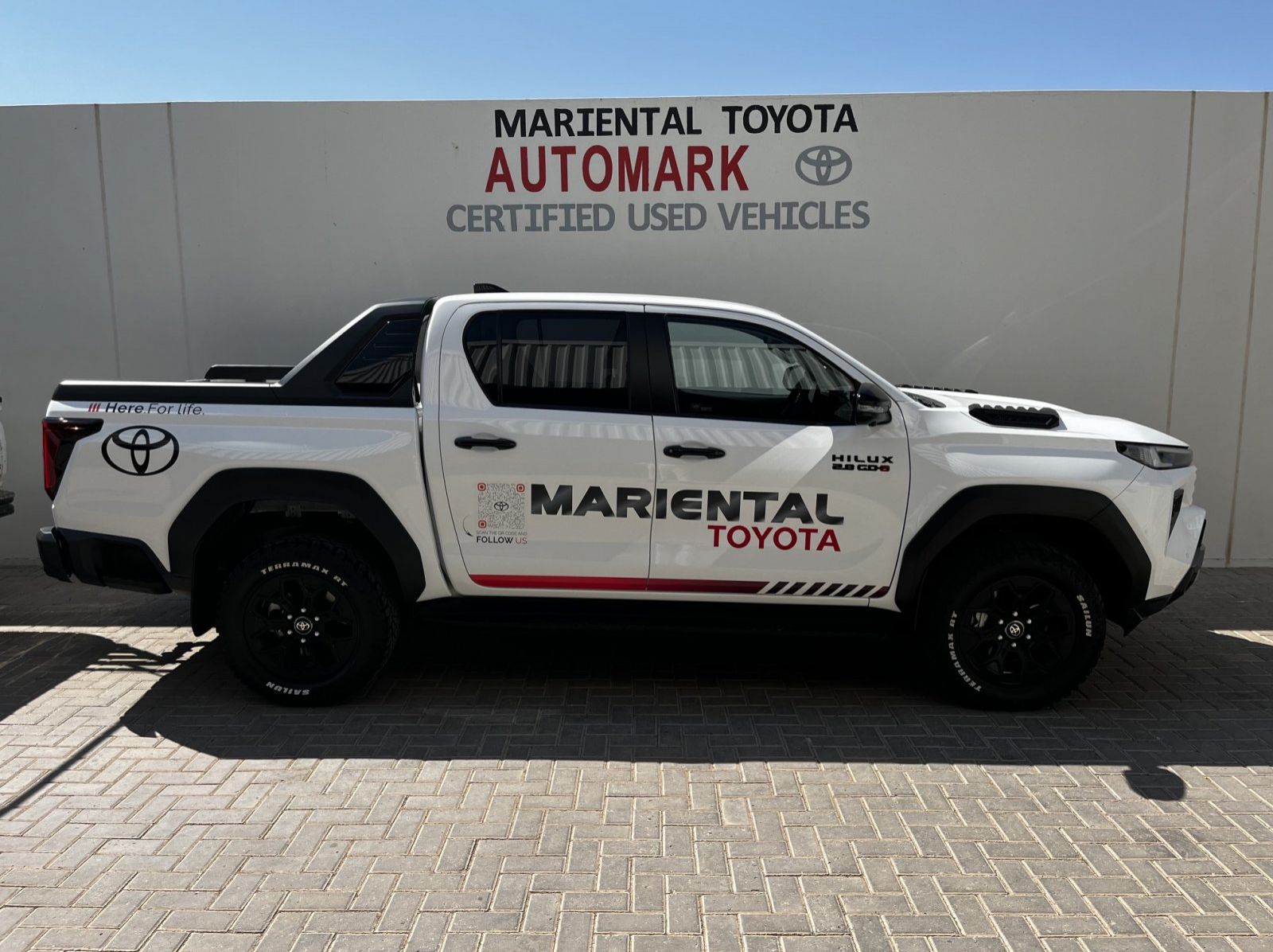 2026 Toyota HILUX DC LEGEND AT RB pictures