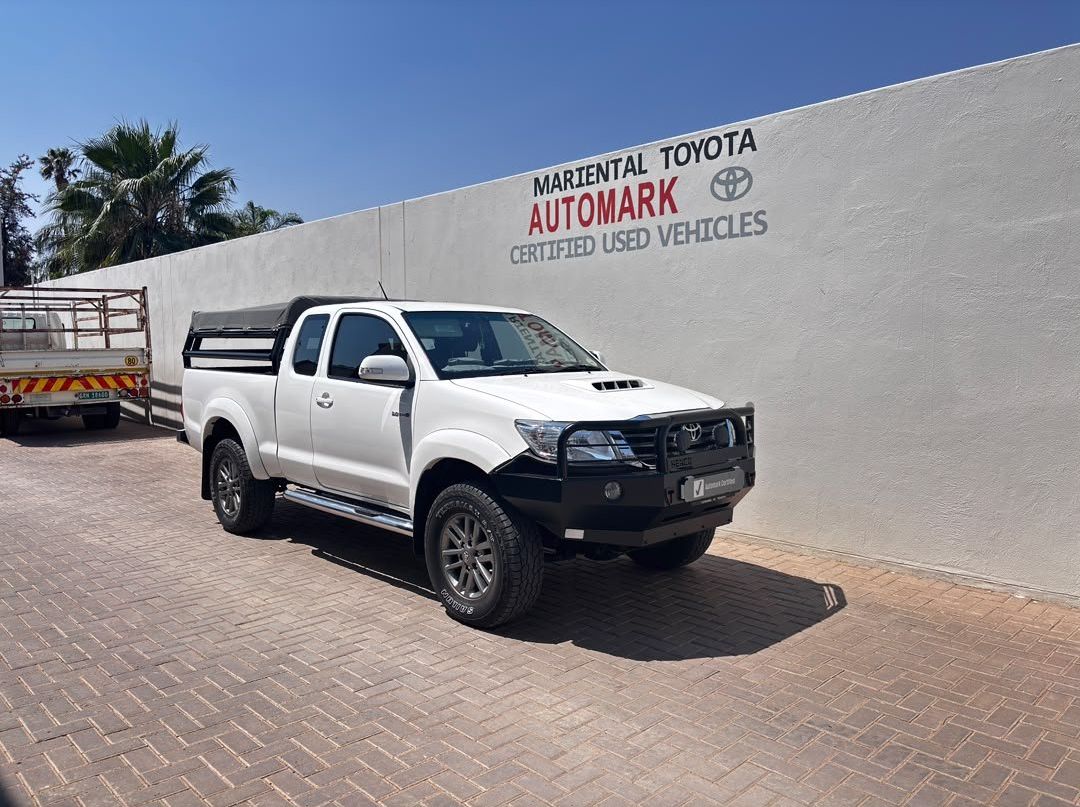 Used Toyota Hilux Extra Cab XC 3.0 D-4D 4X4 DAKAR for sale in Windhoek, Walvis Bay, Okahandja, Gobabis, Mariental, Otjiwarongo, Ongwediva, Namibia