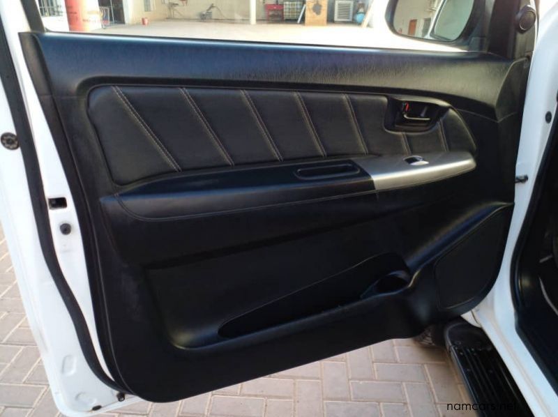 2015 Toyota Hilux XC 3.0 D4D RB L45 pictures