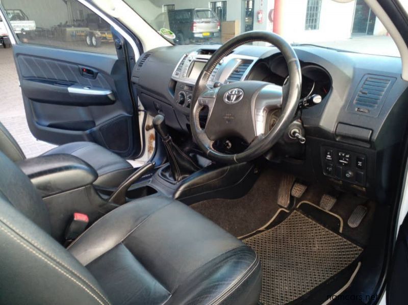 2015 Toyota Hilux XC 3.0 D4D RB L45 pictures