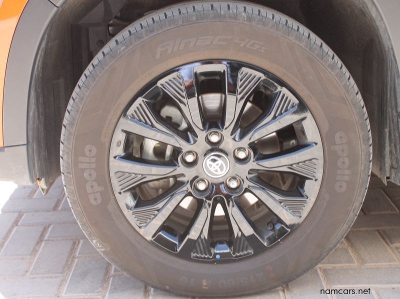 2022 Toyota Urban Cruiser 1.5 Xs MT pictures