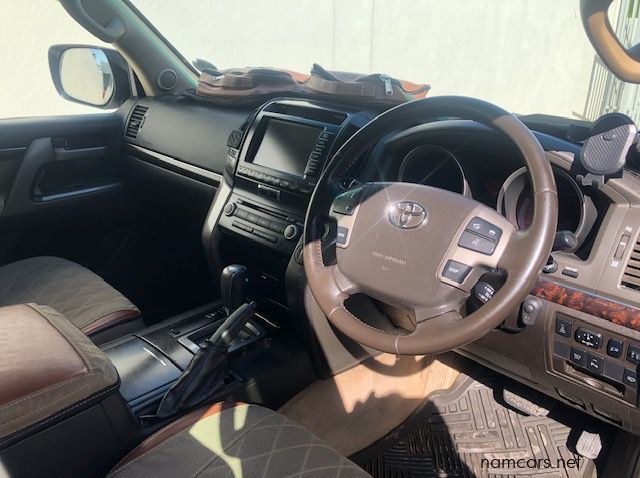 2008 Toyota LAND CRUISER 200 VX 4.5D pictures