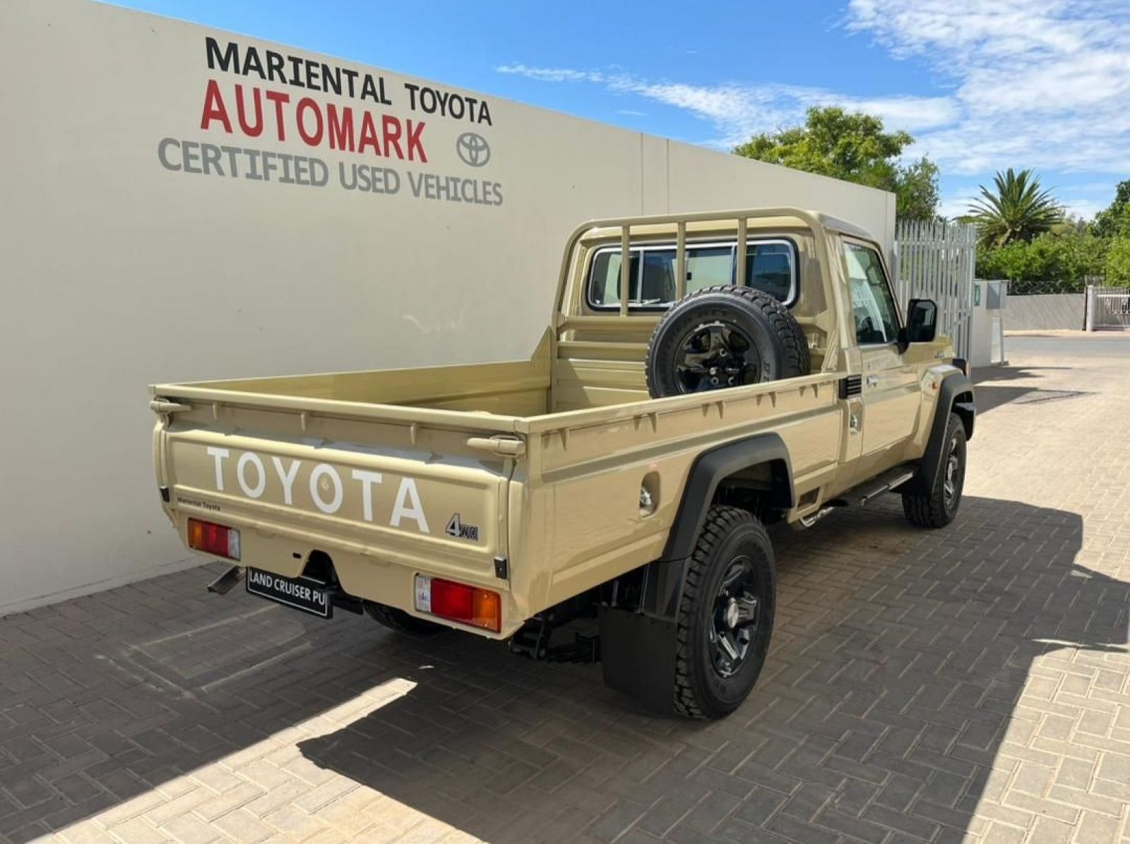 2026 Toyota Land Cruiser 4.2 S/C pictures