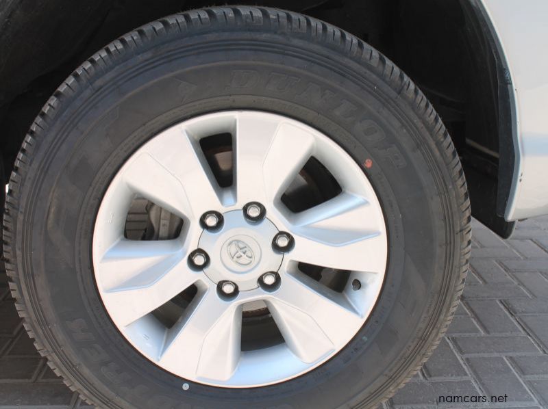 2019 Toyota Hilux DC 2.4GD6 4x4 SRX MT pictures