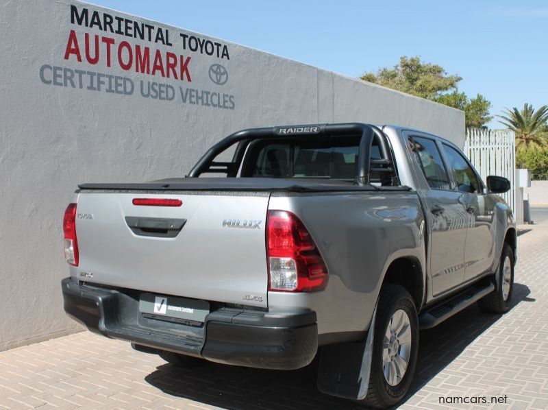 2019 Toyota Hilux DC 2.4GD6 4x4 SRX MT pictures