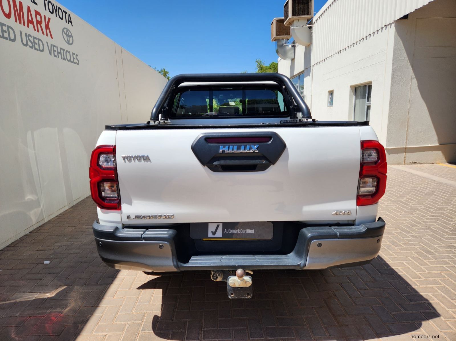 2022 Toyota Hilux DC 2.8GD6 4x4 Legend Automatic pictures