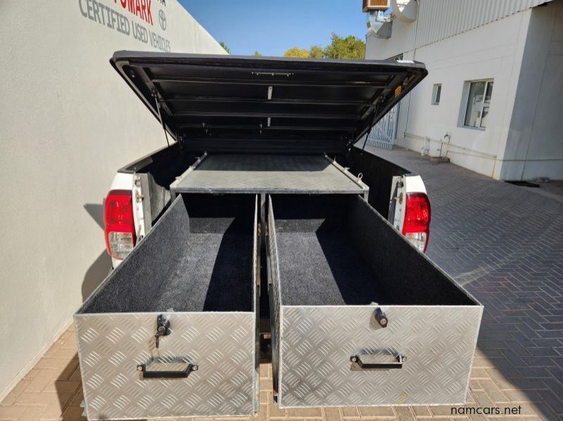 2019 Toyota Hilux DC 2.8GD6 4x4 Raider AT pictures