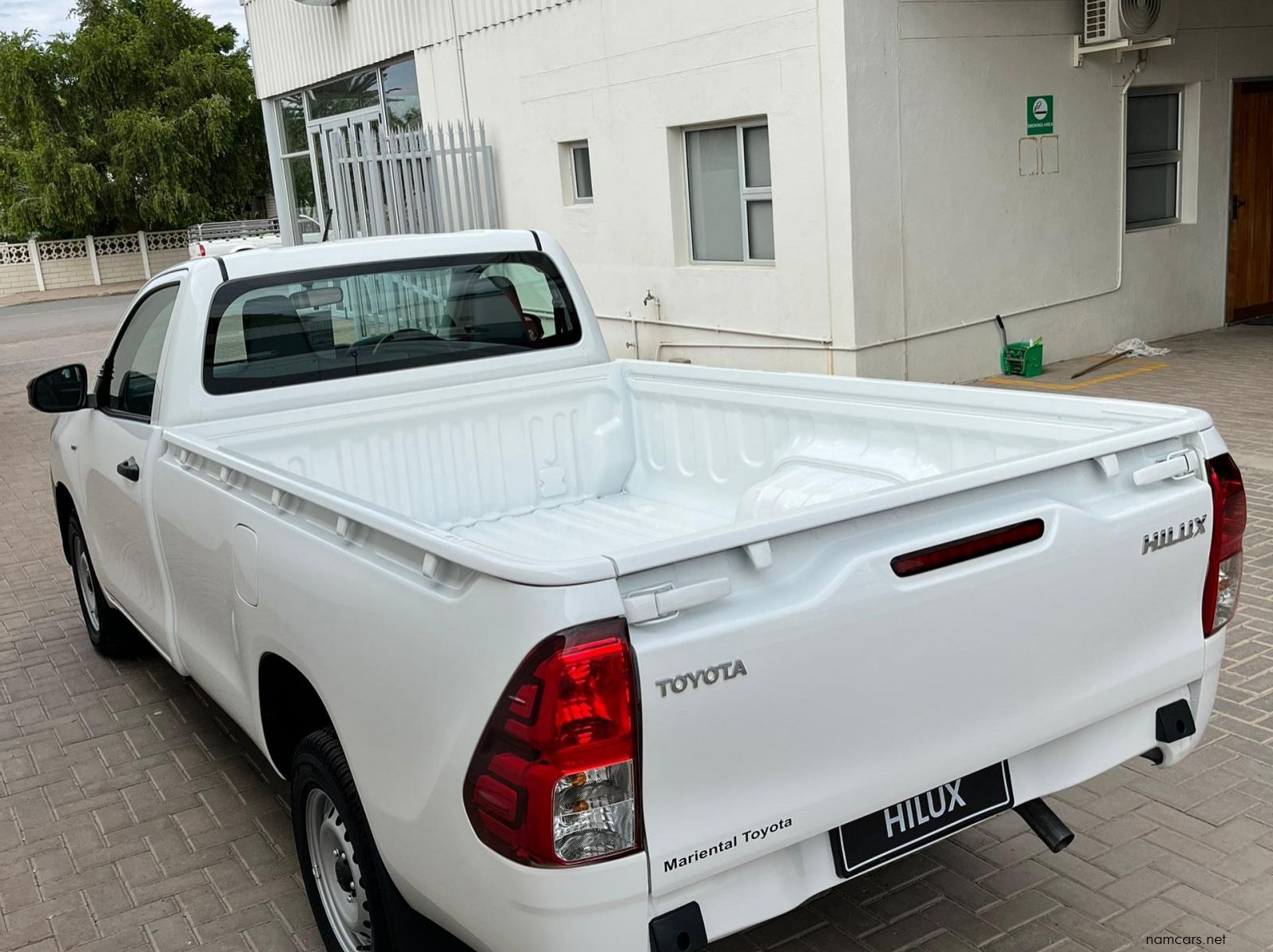 2025 Toyota Hilux SC 2.4GD 5MT A/C pictures