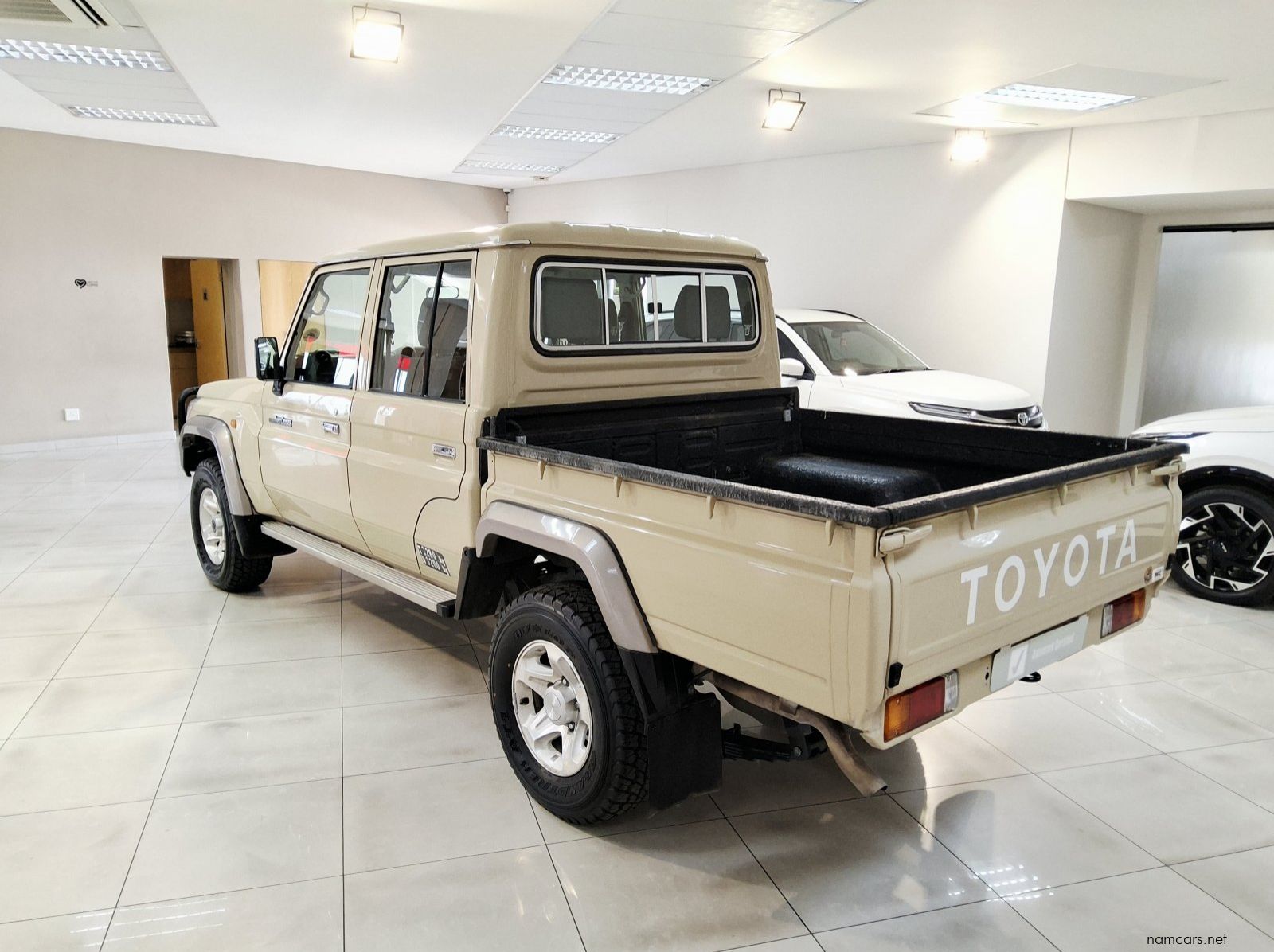 2016 Toyota LANDCRUISER 79 4.2d P/U D/C pictures