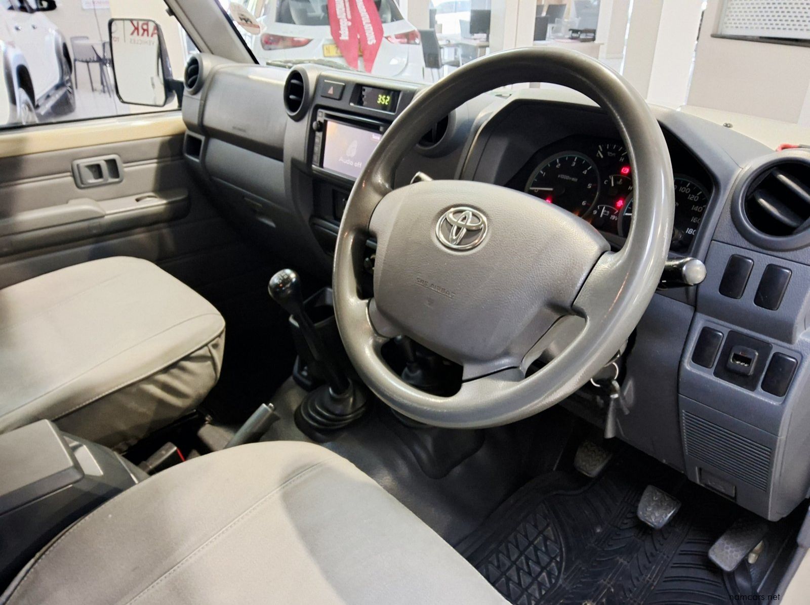 2016 Toyota LANDCRUISER 79 4.2d P/U D/C pictures