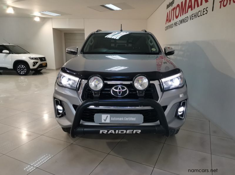 2017 Toyota Hilux 4.0 V6 Raider 4x4 A/t P/u D/c pictures