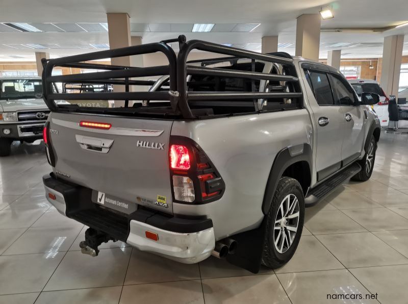 2017 Toyota Hilux 4.0 V6 Raider 4x4 A/t P/u D/c pictures