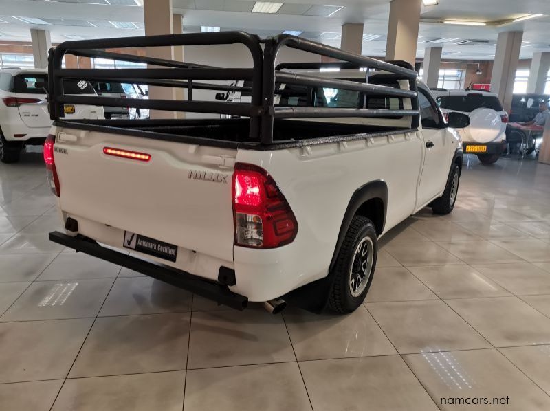 2017 Toyota Hilux 2.4 Gd A/c P/u S/c pictures