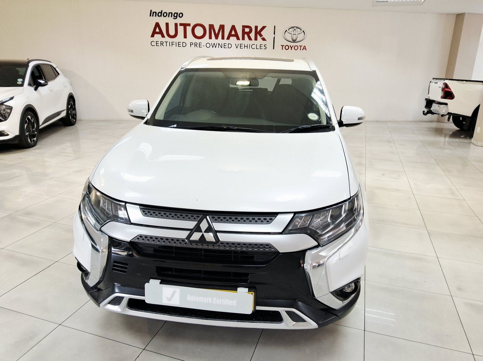 Used Mitsubishi OUTLANDER 2.4 GLS CVT for sale in Windhoek, Walvis Bay, Okahandja, Gobabis, Mariental, Otjiwarongo, Ongwediva, Namibia