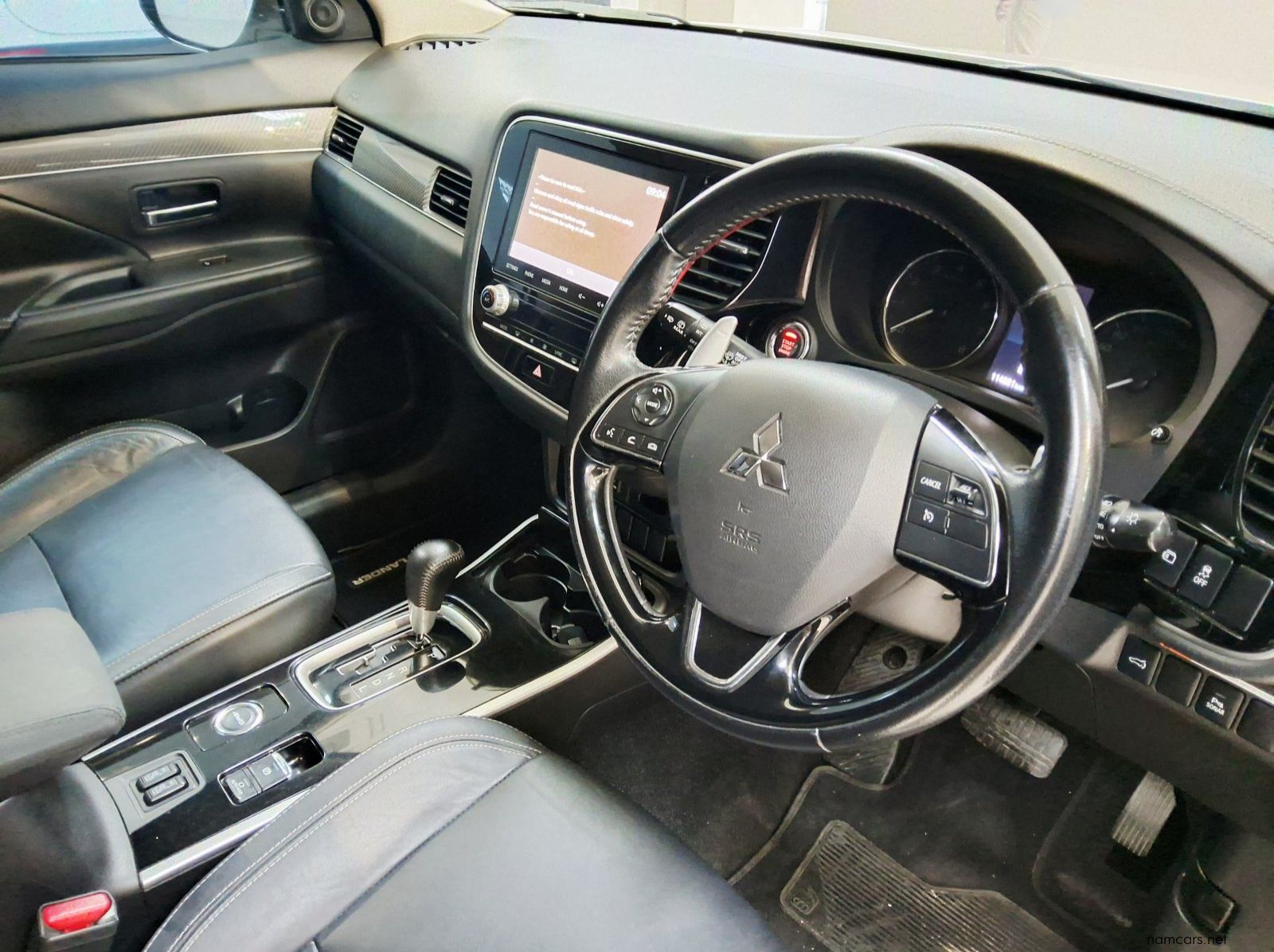 2021 Mitsubishi OUTLANDER 2.4 GLS CVT pictures