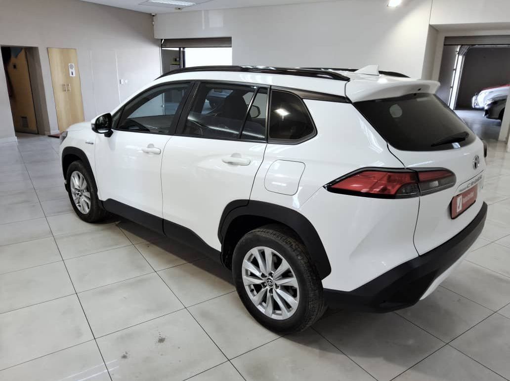 2022 Toyota Corolla Cross 1.8 Xs Hybrid pictures