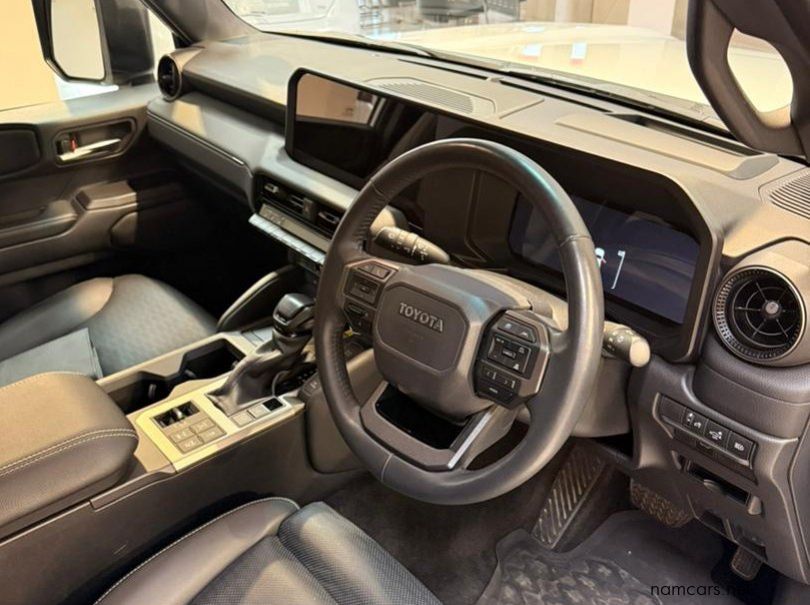 2025 Toyota Prado Vx-r 2.8gd A/t pictures