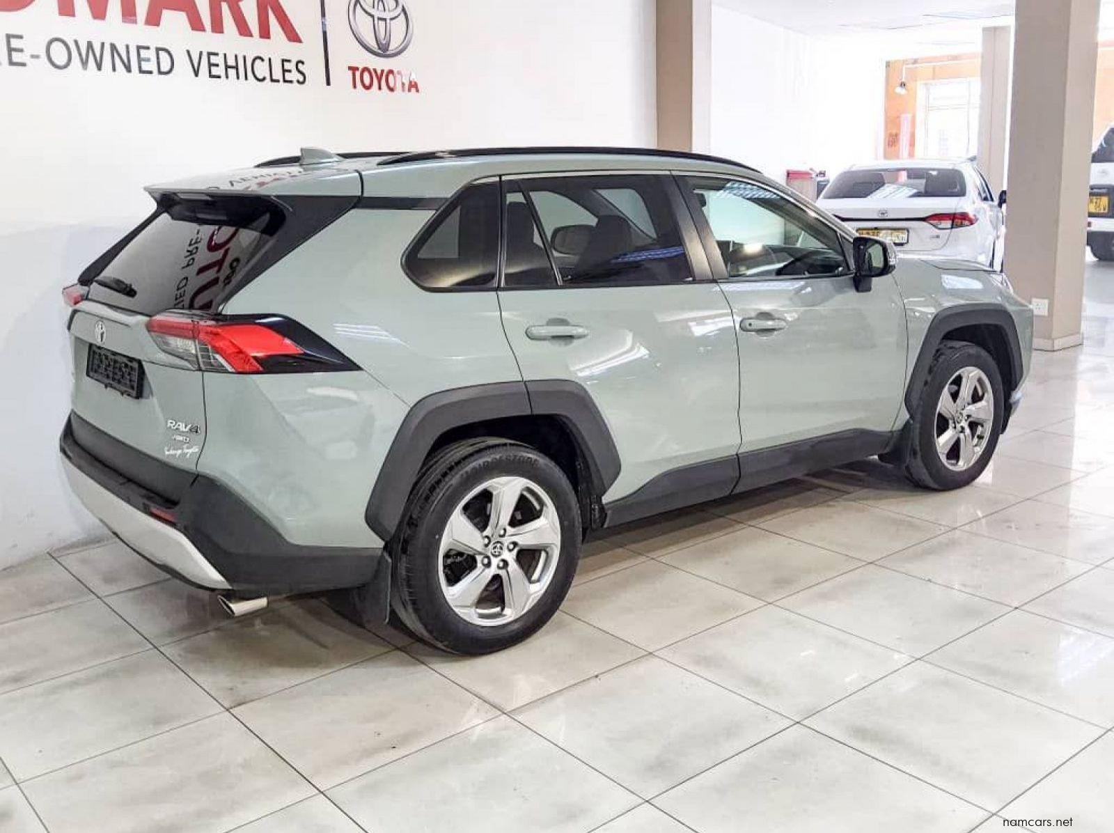 2022 Toyota Toyota Rav4 2.0 Gx-r Cvt Awd pictures