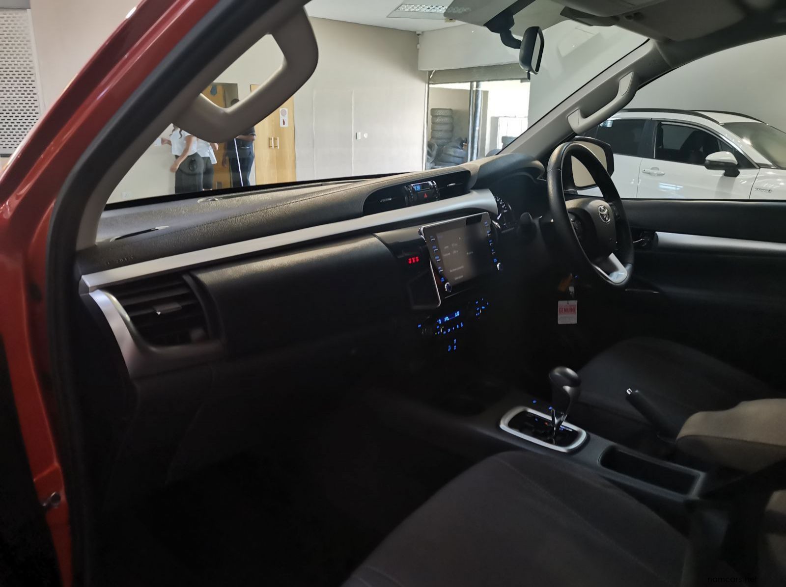 2024 Toyota Hilux Double Cab HiluxDC 2.8GD6 4X4 RAI AT (A2H) pictures