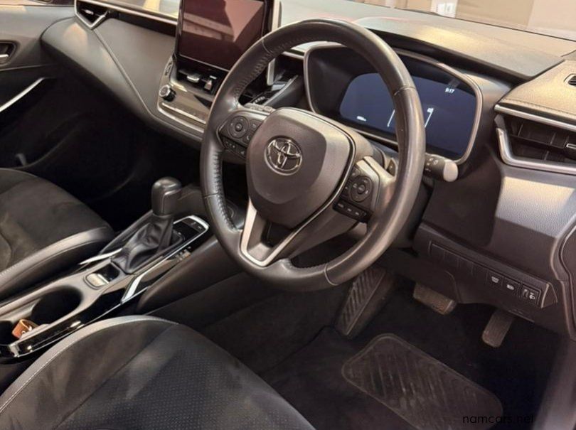 2024 Toyota Corolla 2.0 Xr Cvt (5dr) pictures