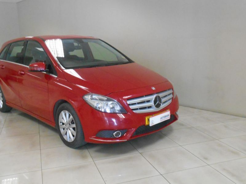 2013 Mercedes-Benz B170 pictures