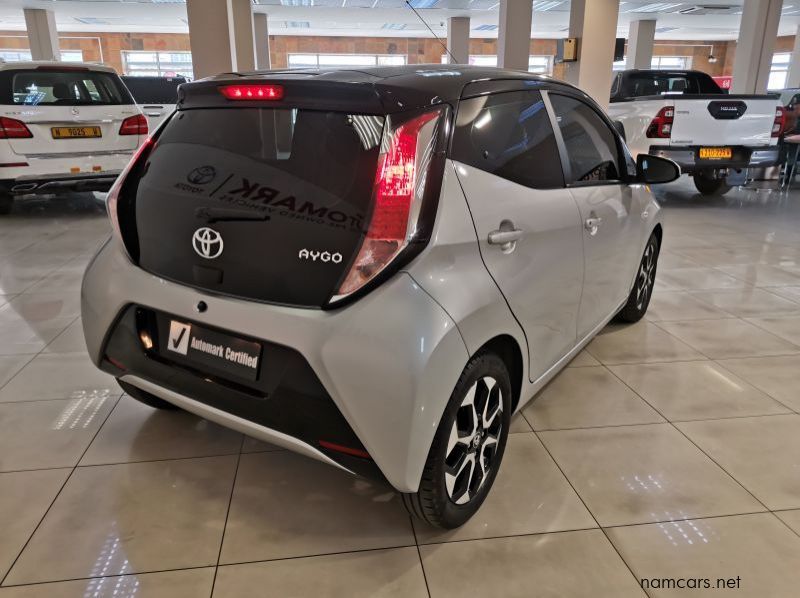 2017 Toyota Aygo 1.0 (5dr) pictures