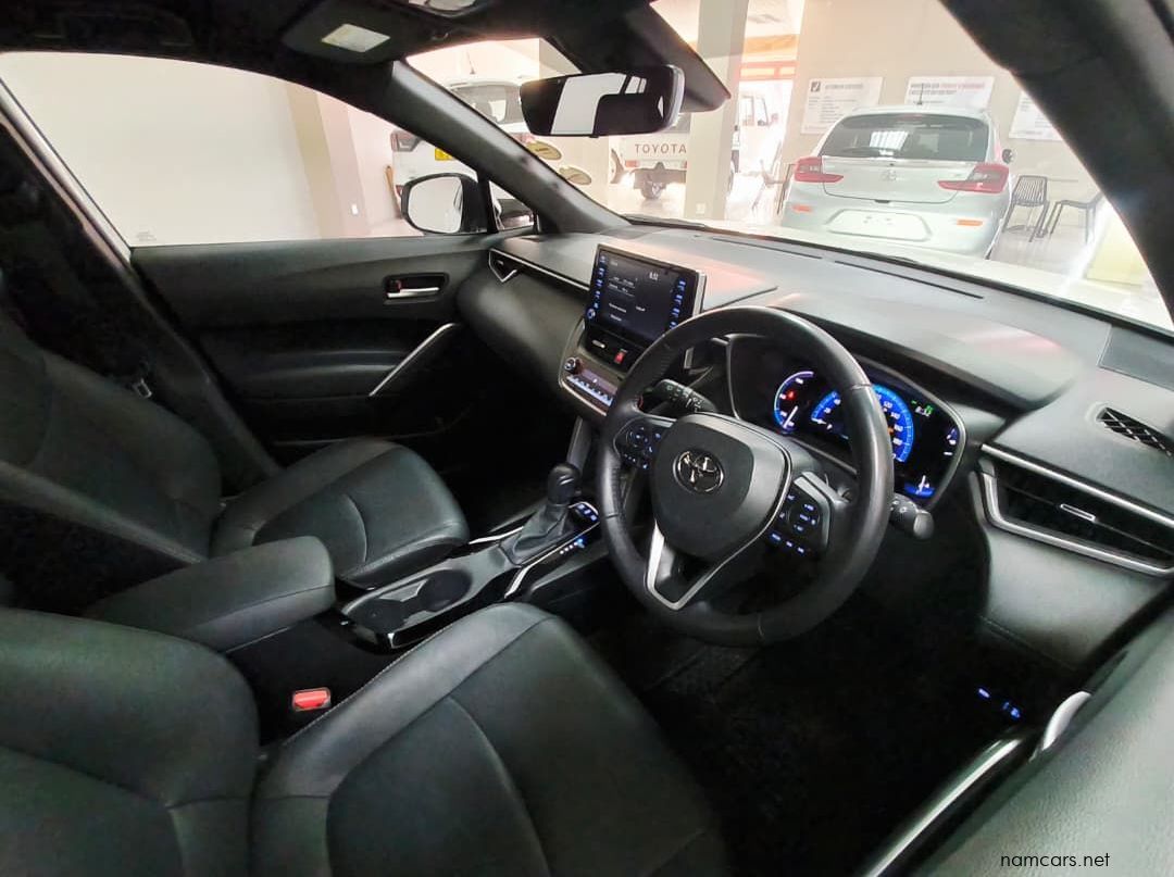 2023 Toyota Corolla Cross 1.8 Xr Hybrid pictures