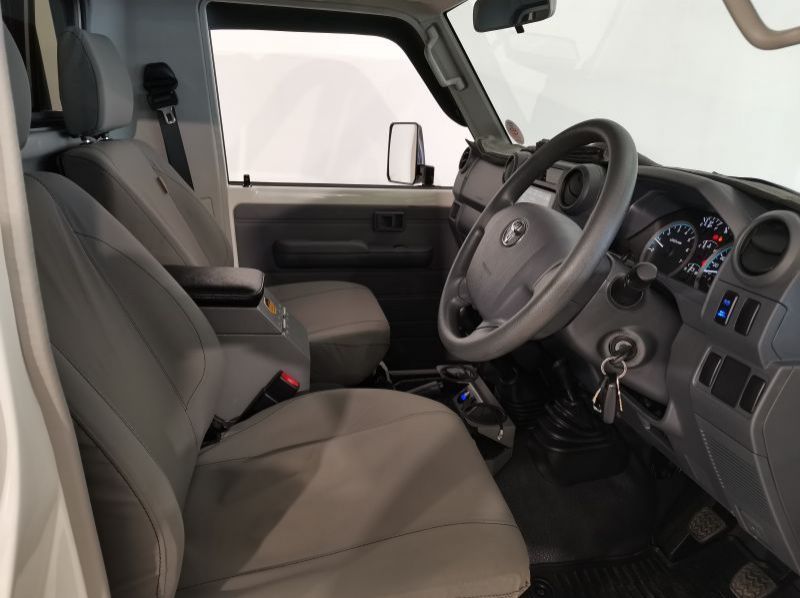 2020 Toyota Landcruiser 79 4.0p P/u S/c pictures