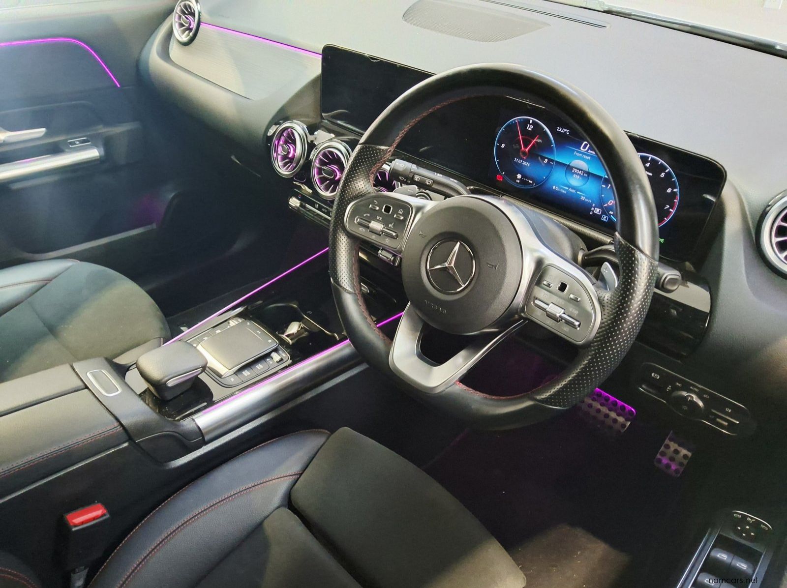 2023 Mercedes-Benz GLA 200 Progressive line pictures