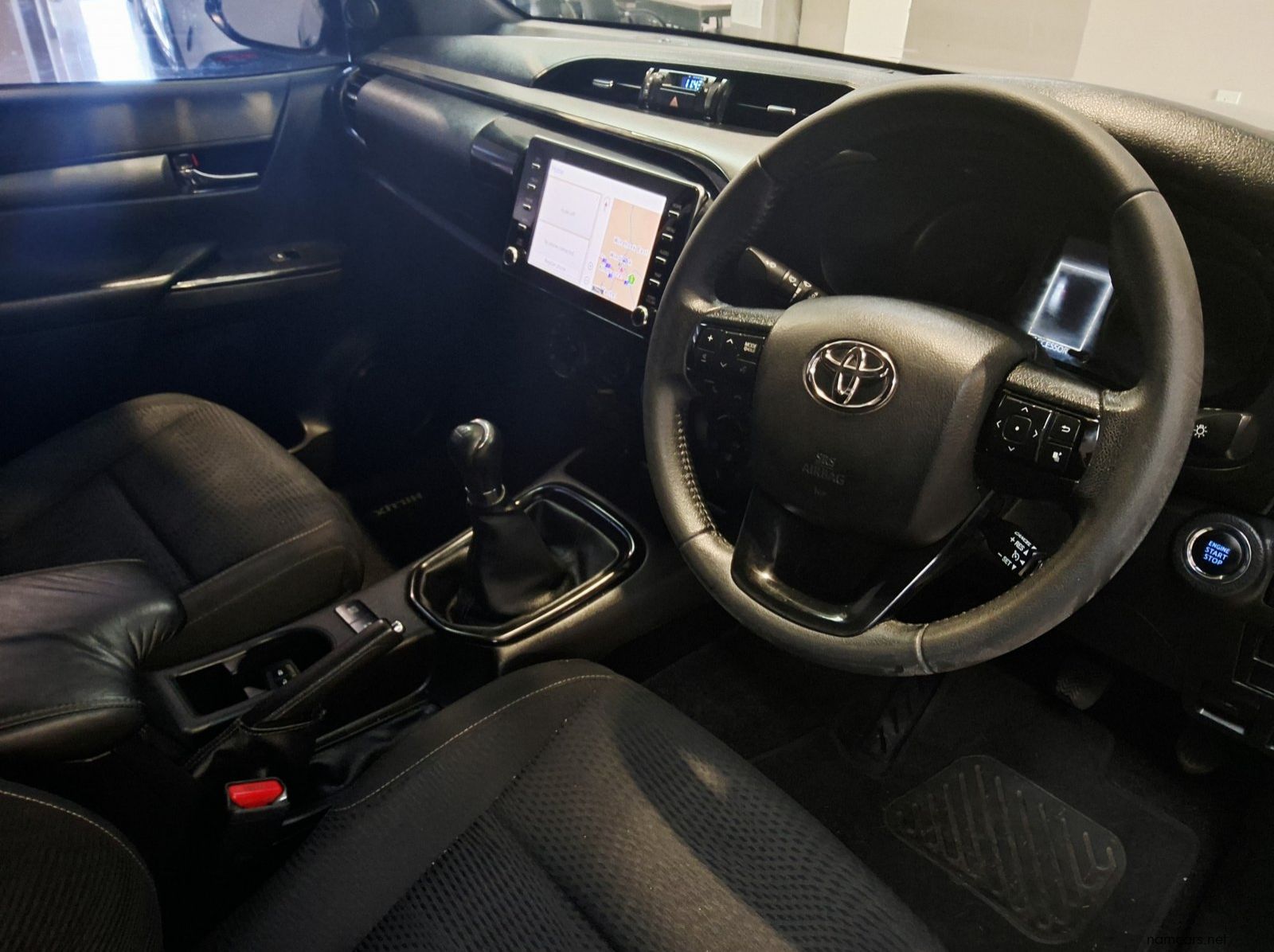 2021 Toyota HILUX 2.8 GD6 RB LEGEND 4X4 P/U EX/CAB pictures