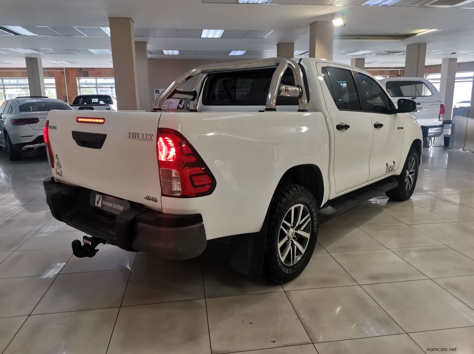 2018 Toyota Hilux 2.8 Gd-6 Raider 4x4 P/u D/c Dakar pictures