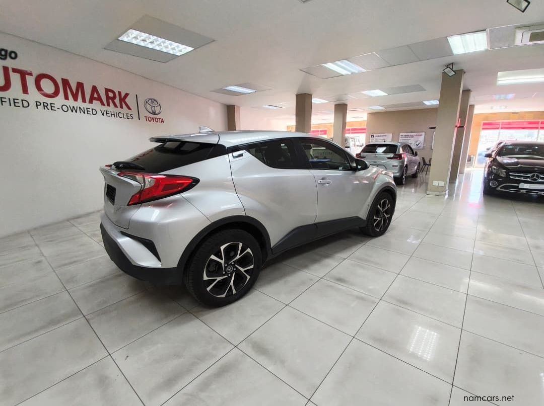 2020 Toyota C-hr 1.2t Plus pictures