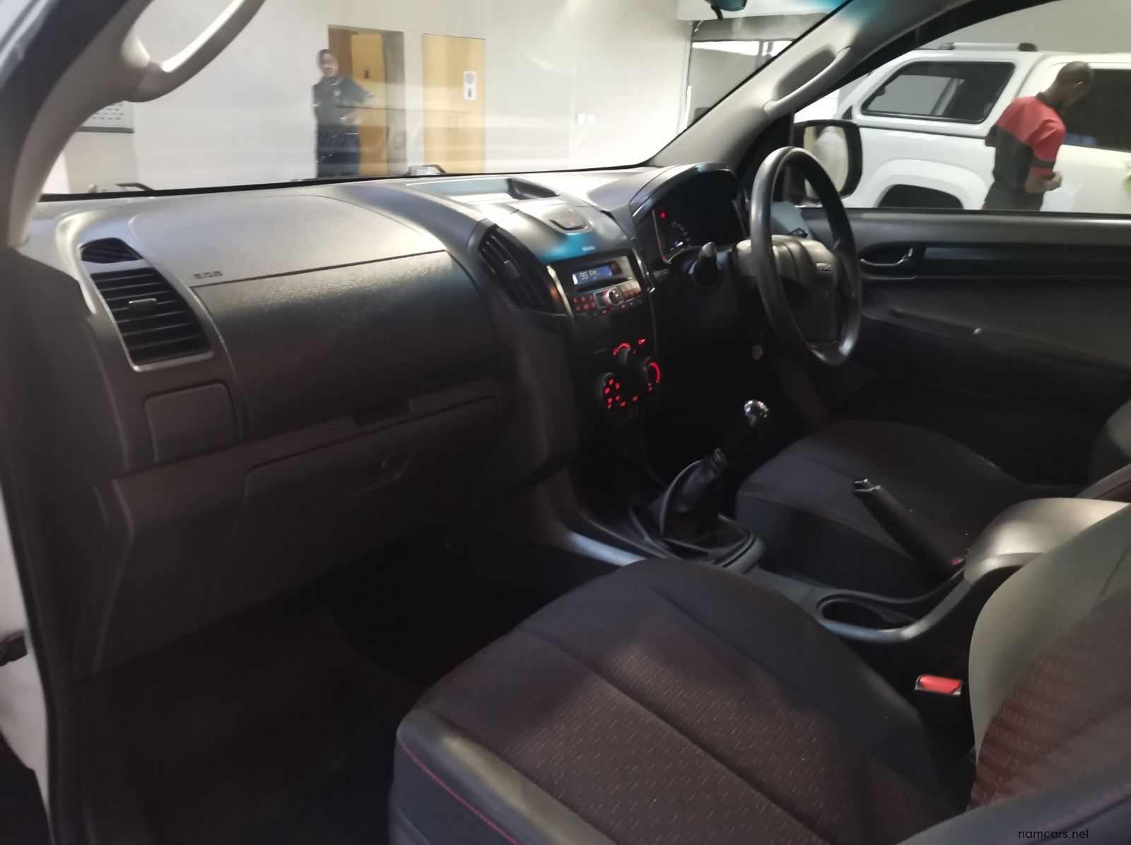 2017 Isuzu Kb 250 D-teq Ho Hi Rider P/u D/c pictures