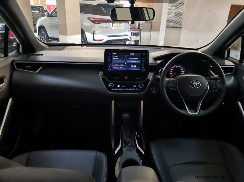2023 Toyota Toyota Corolla Cross 1.8 Xs pictures