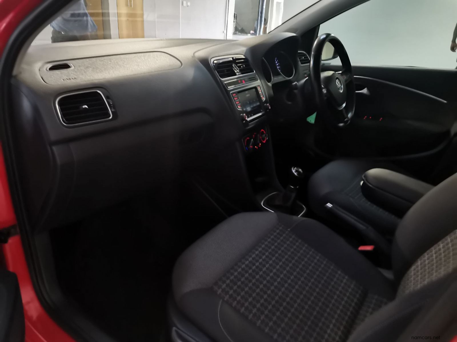 2016 Volkswagen Polo Gp 1.2 Tsi Comfortline (66kw) pictures