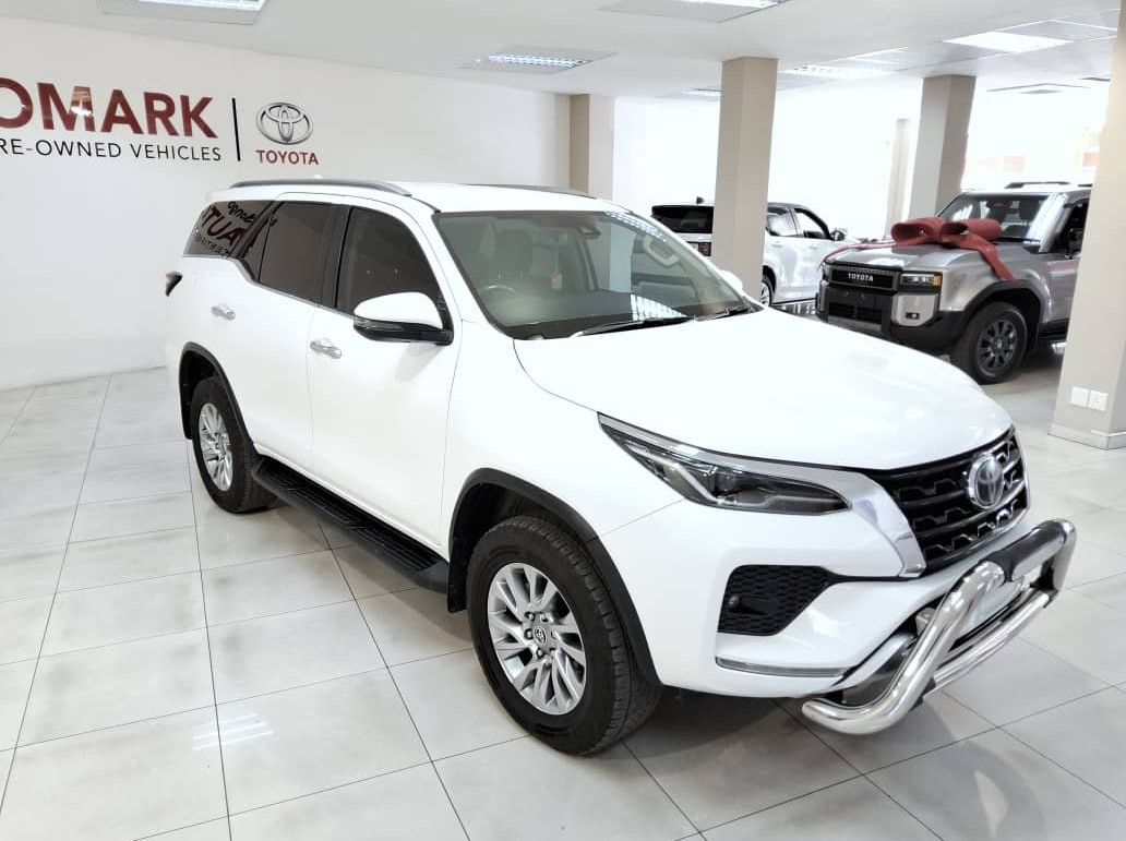 2021 Toyota Fortuner 2.8 Gd-6 4x4 Vx A/t pictures