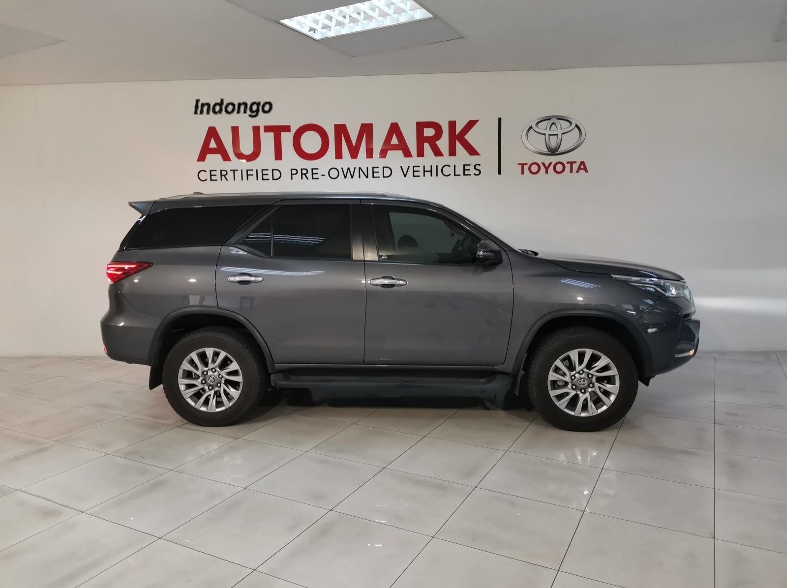 2023 Toyota Fortuner 2.8gd-6 R/b A/t pictures