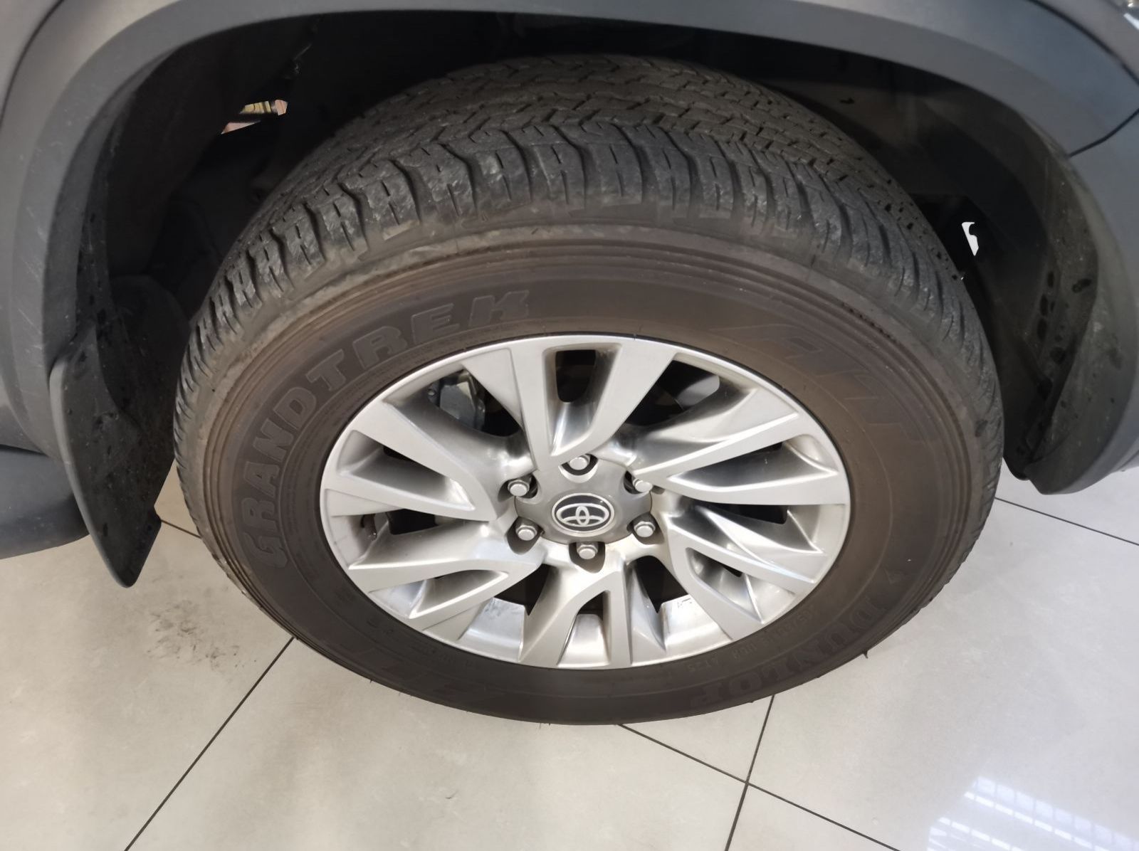 2023 Toyota Fortuner 2.8gd-6 R/b A/t pictures