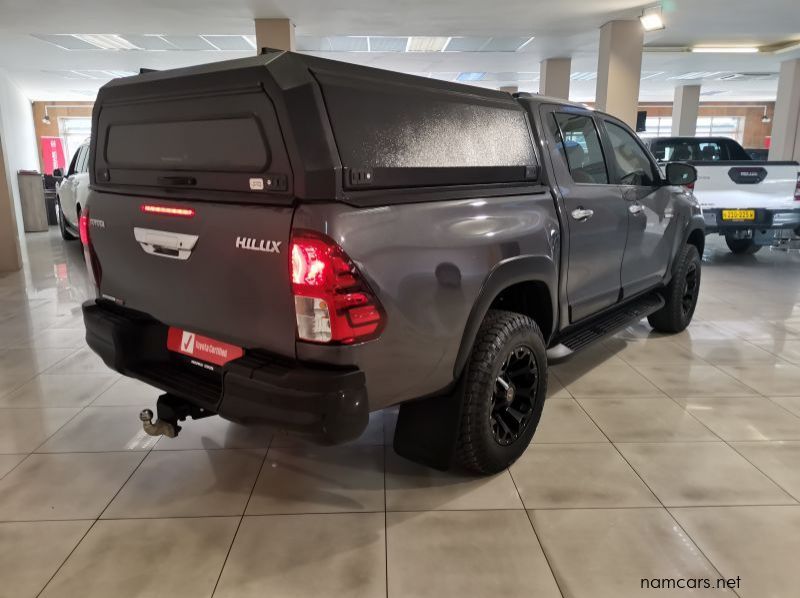 2020 Toyota Hilux 2.8 Gd-6 Rb Raider P/u D/c Legend 50 pictures