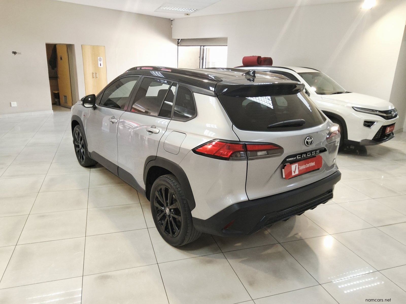 2023 Toyota COROLLA CROSS 1.8 GR-S pictures