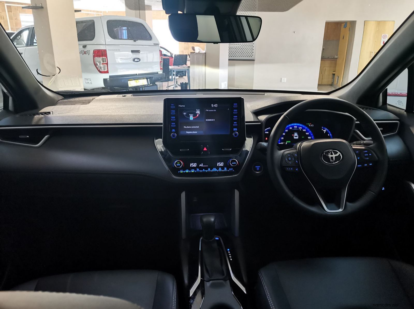 2024 Toyota Corolla Cross 1.8 Xr Hybrid pictures