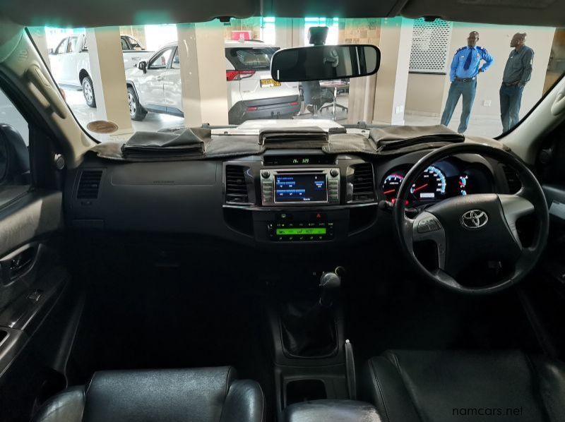 2015 Toyota Fortuner 3.0d-4d R/b pictures