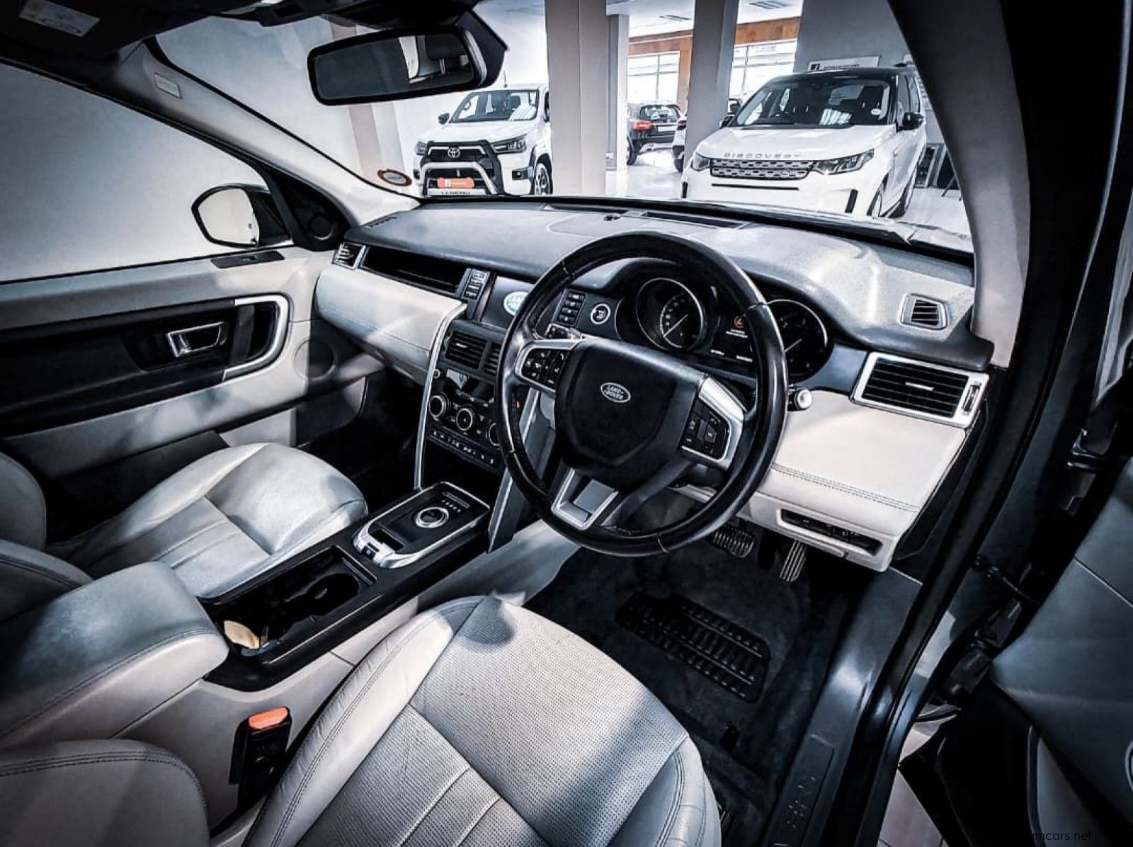 2018 Land Rover Land Rover Discovery Sport 2.0i4 D Se pictures