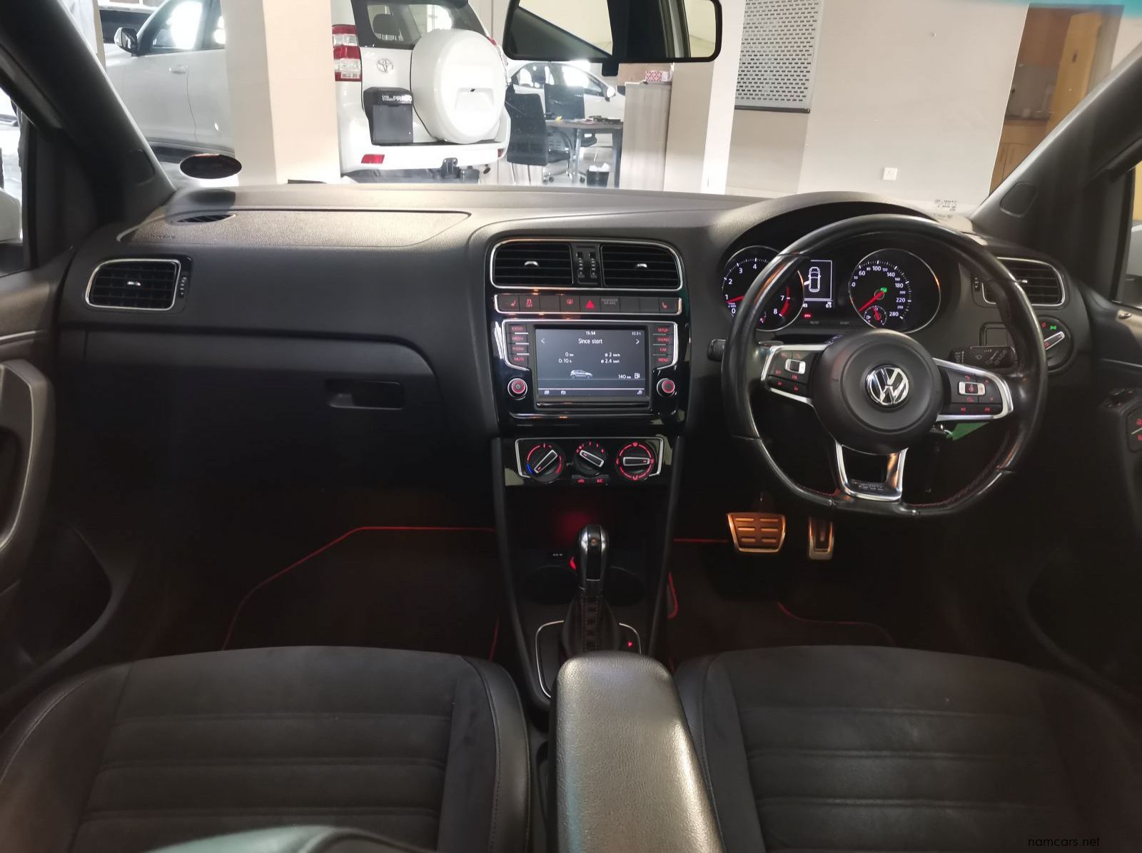 2015 Volkswagen Polo Gti 1.8tsi Dsg pictures