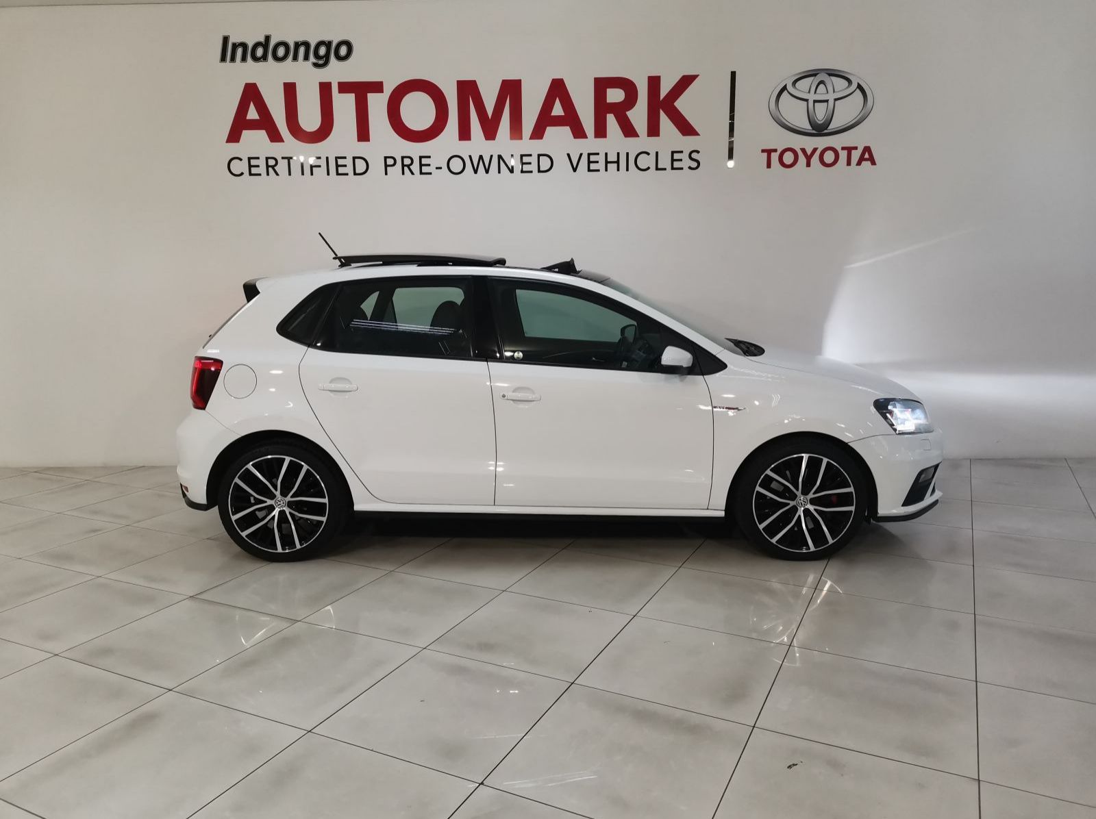 2015 Volkswagen Polo Gti 1.8tsi Dsg pictures